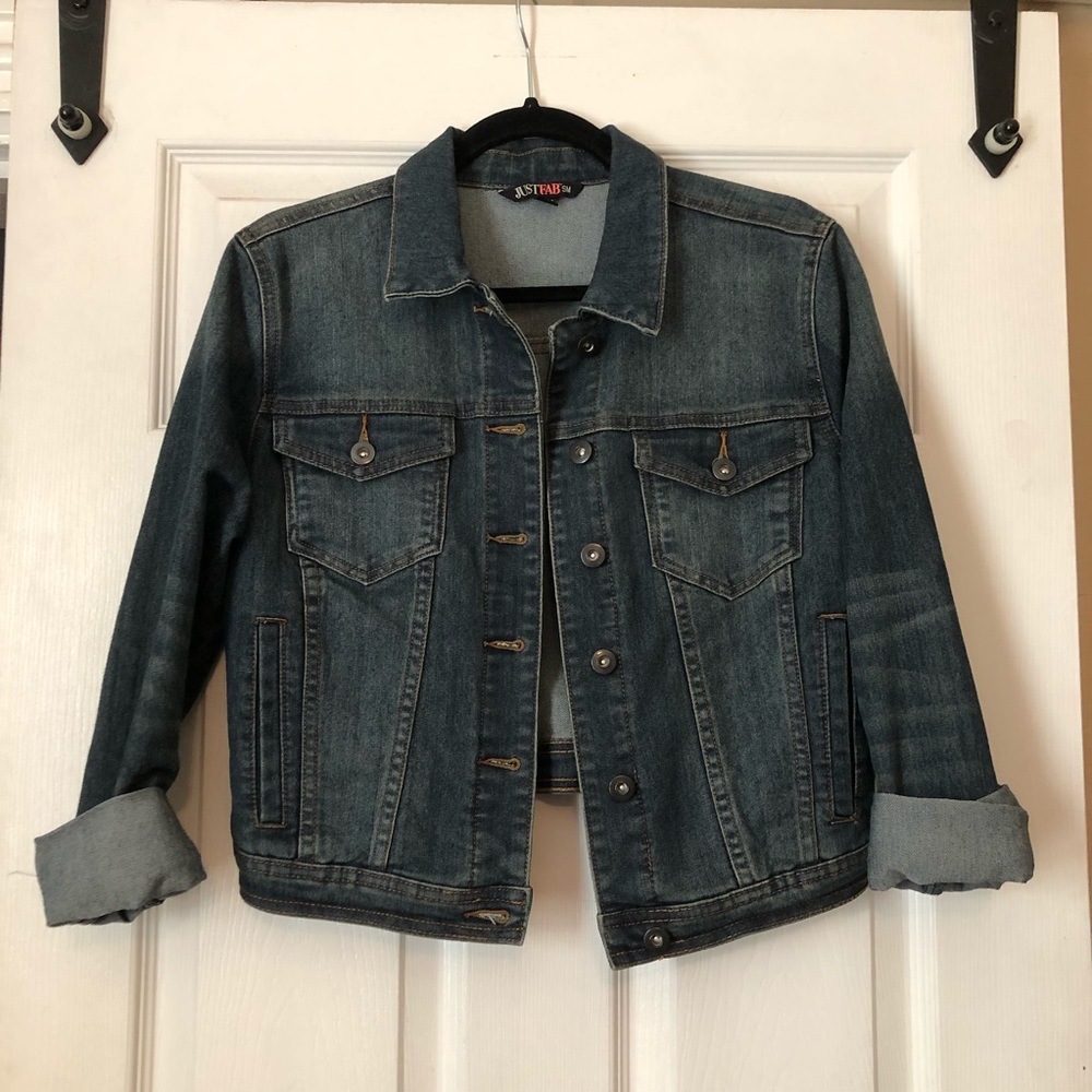 Women’s jean jacket JustFab size small